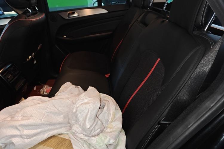 Used Mercedes-Benz M-Class 2015 ML 320 4MATIC Left Rear Seat
