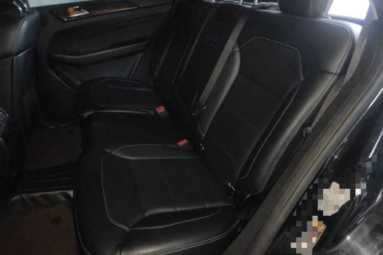 Used Mercedes-Benz M-Class 2015 ML 400 4MATIC Dynamic Model Left Rear Seat