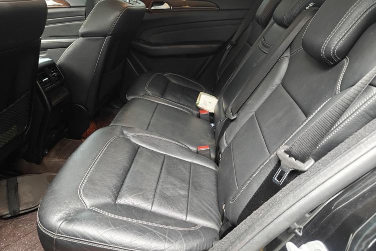 Used Mercedes-Benz M-Class 2015 ML 400 4MATIC Luxury Model Left Rear Seat
