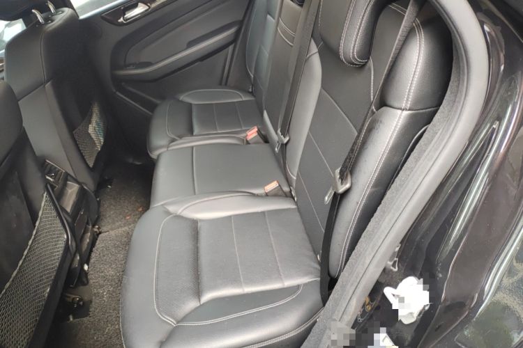 Used Mercedes-Benz M-Class 2015 ML 400 4MATIC Dynamic Model Left Rear Seat