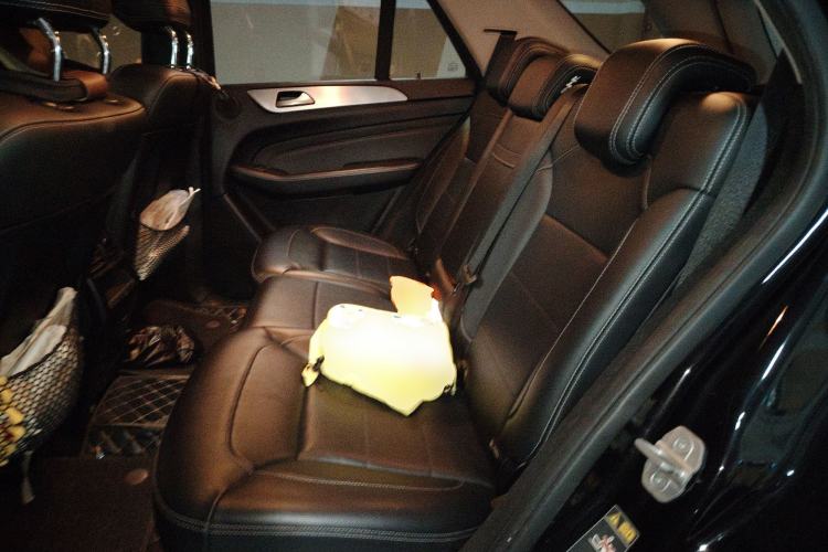 Used Mercedes-Benz M-Class 2015 ML 320 4MATIC Left Rear Seat