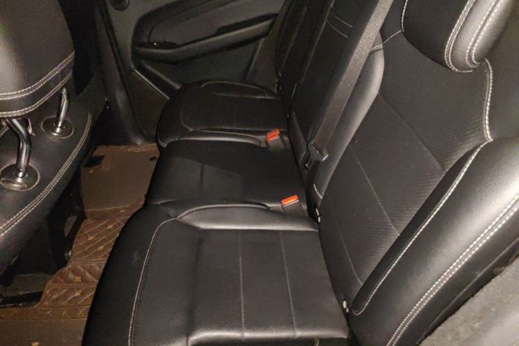 Used Mercedes-Benz M-Class 2015 ML 320 4MATIC Left Rear Seat