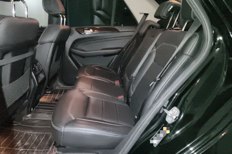 Used Mercedes-Benz M-Class 2015 ML 400 4MATIC Luxury Model Left Rear Seat