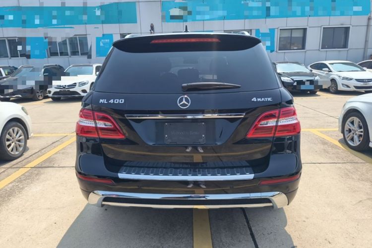 Used Mercedes-Benz M-Class 2015 ML 400 4MATIC Luxury Model Rear