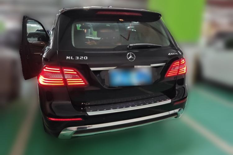 Used Mercedes-Benz M-Class 2015 ML 320 4MATIC Rear