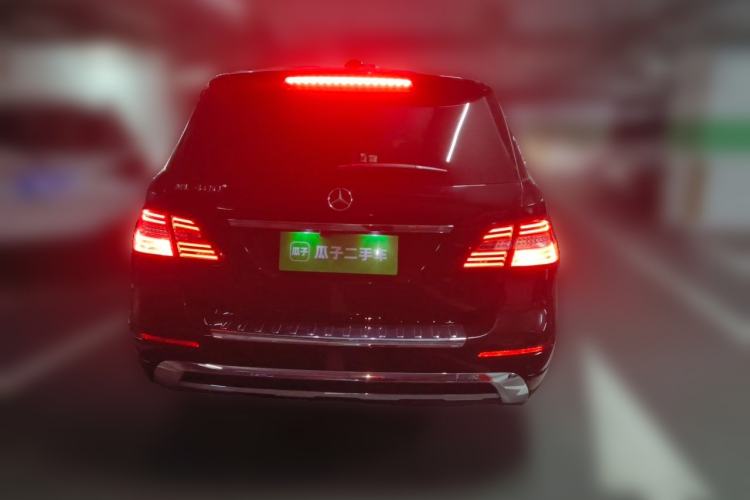 Used Mercedes-Benz M-Class 2015 ML 400 4MATIC Luxury Model Rear