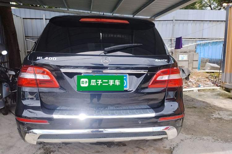 Used Mercedes-Benz M-Class 2015 ML 400 4MATIC Luxury Model Rear