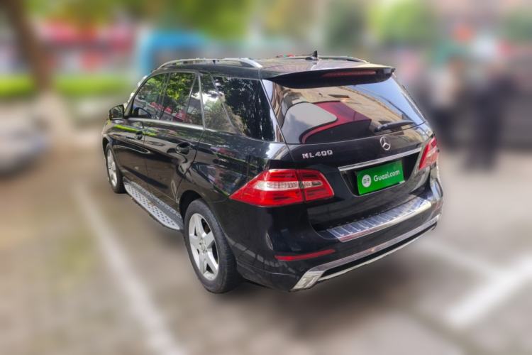 Used Mercedes-Benz M-Class 2015 ML 400 4MATIC Luxury Model Rear Left 45 Deg