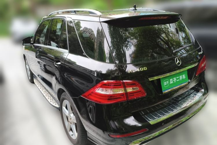 Used Mercedes-Benz M-Class 2015 ML 400 4MATIC Dynamic Model Rear Left 45 Deg