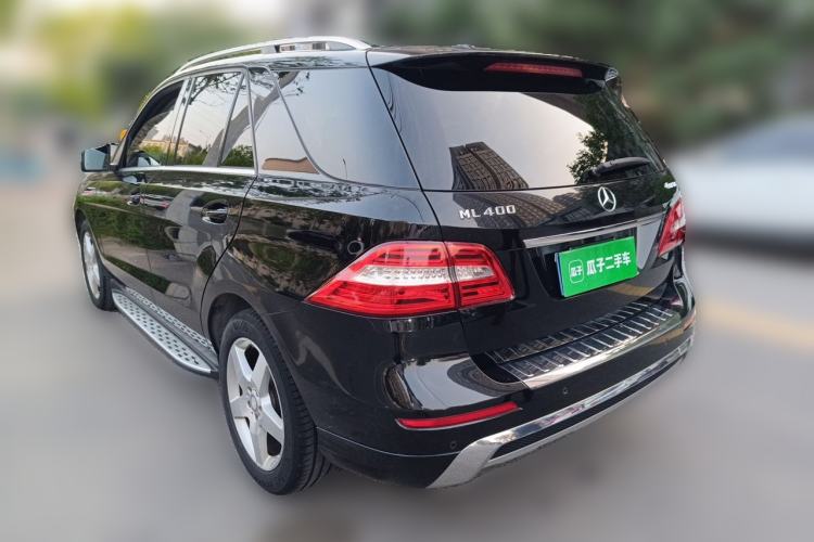Used Mercedes-Benz M-Class 2015 ML 400 4MATIC Luxury Model Rear Left 45 Deg