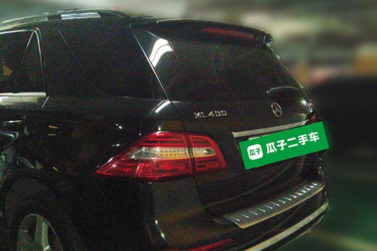 Used Mercedes-Benz M-Class 2015 ML 400 4MATIC Luxury Model Rear