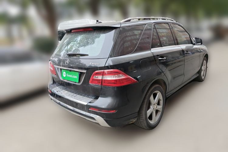 Used Mercedes-Benz M-Class 2015 ML 400 4MATIC Dynamic Model Rear Right 45 Deg
