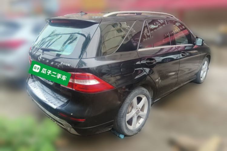 Used Mercedes-Benz M-Class 2015 ML 400 4MATIC Dynamic Model Rear Right 45 Deg