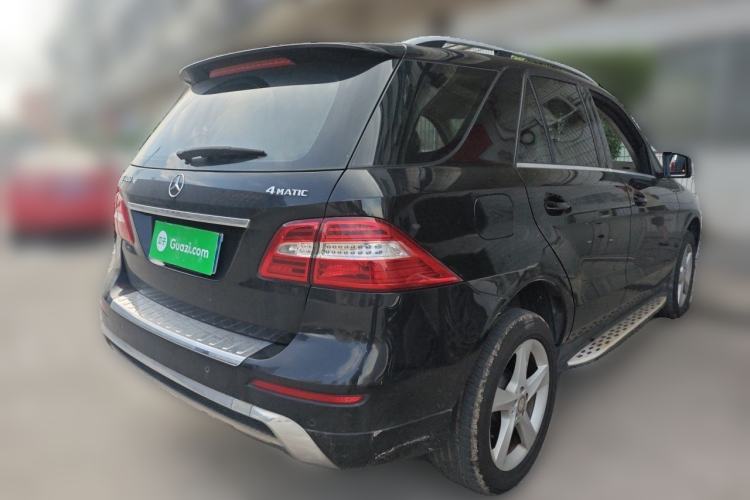 Used Mercedes-Benz M-Class 2015 ML 400 4MATIC Dynamic Model Rear Right 45 Deg