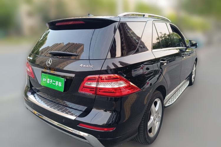 Used Mercedes-Benz M-Class 2015 ML 400 4MATIC Luxury Model Rear Right 45 Deg