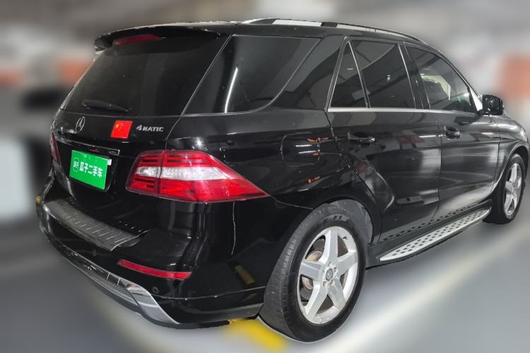 Used Mercedes-Benz M-Class 2015 ML 400 4MATIC Luxury Model Rear Right 45 Deg