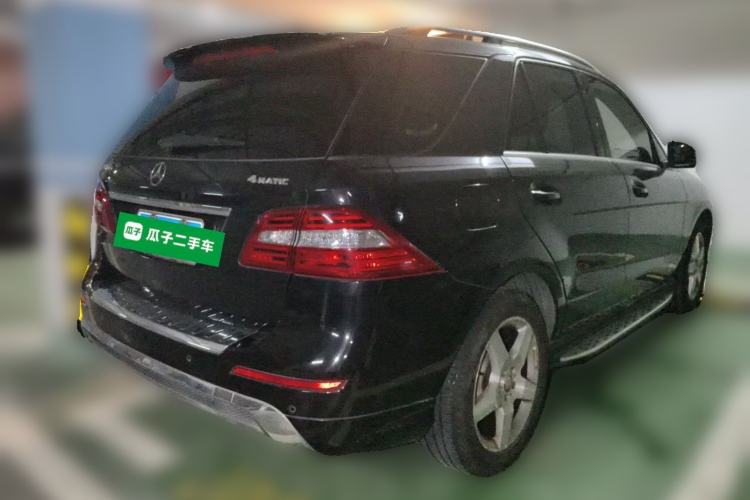 Used Mercedes-Benz M-Class 2015 ML 400 4MATIC Luxury Model Rear Right 45 Deg