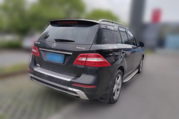 Used Mercedes-Benz M-Class 2015 ML 400 4MATIC Dynamic Model Rear Right 45 Deg