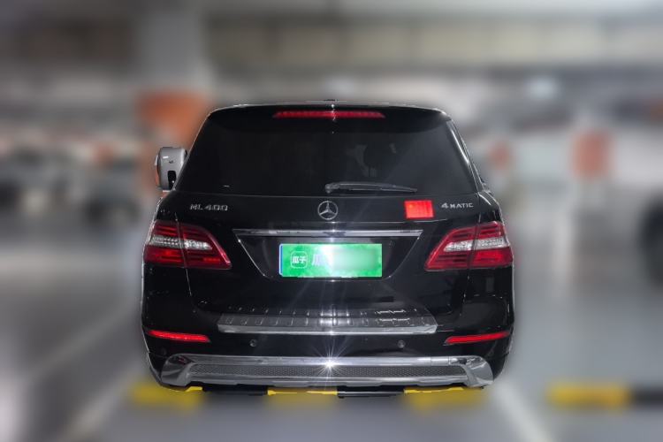 Used Mercedes-Benz M-Class 2015 ML 400 4MATIC Luxury Model Rear