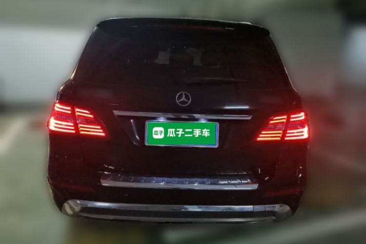 Used Mercedes-Benz M-Class 2015 ML 400 4MATIC Luxury Model Rear
