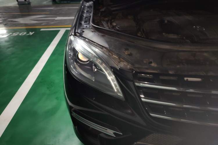Used Mercedes-Benz M-Class 2015 ML 320 4MATIC Right Front Headlight