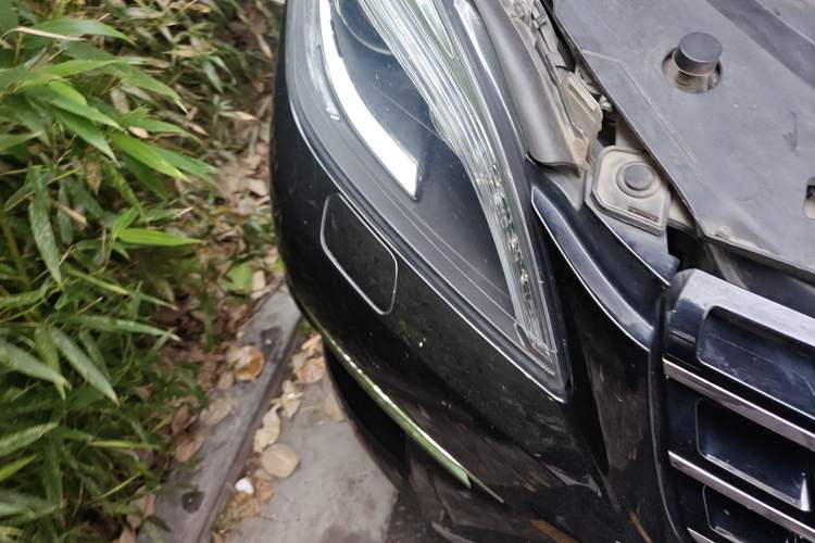 Used Mercedes-Benz M-Class 2015 ML 320 4MATIC Right Front Headlight