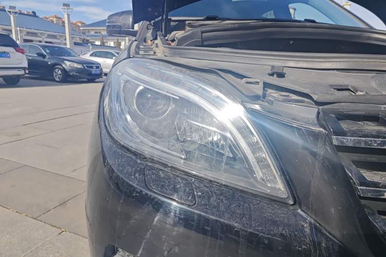 Used Mercedes-Benz M-Class 2015 ML 350 CDI 4MATIC Right Front Headlight