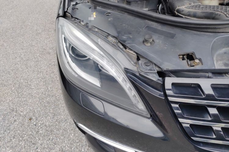 Used Mercedes-Benz M-Class 2015 ML 400 4MATIC Dynamic Model Right Front Headlight