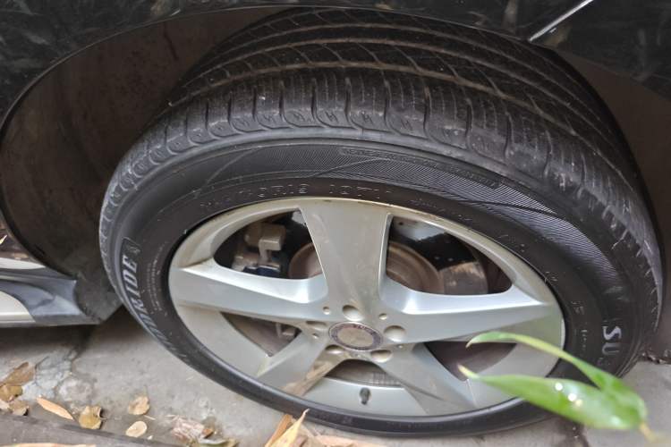 Used Mercedes-Benz M-Class 2015 ML 320 4MATIC Right Front Wheel Hub