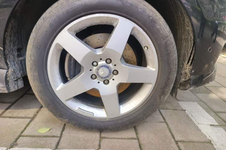 Used Mercedes-Benz M-Class 2015 ML 400 4MATIC Luxury Model Right Front Wheel Hub