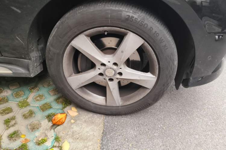 Used Mercedes-Benz M-Class 2015 ML 400 4MATIC Dynamic Model Right Front Wheel Hub