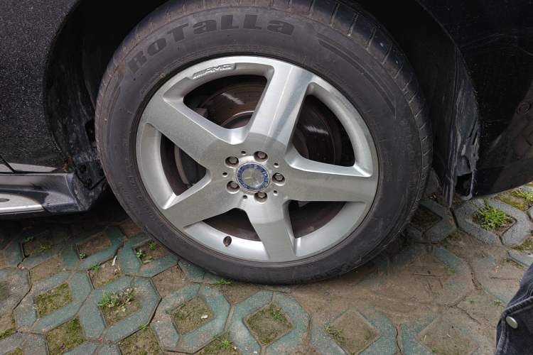 Used Mercedes-Benz M-Class 2015 ML 400 4MATIC Luxury Model Right Front Wheel Hub