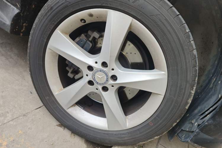 Used Mercedes-Benz M-Class 2015 ML 400 4MATIC Dynamic Model Right Front Wheel Hub