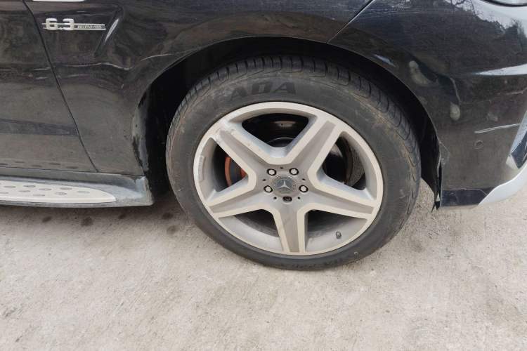 Used Mercedes-Benz M-Class 2015 ML 400 4MATIC Dynamic Model Right Front Wheel Hub