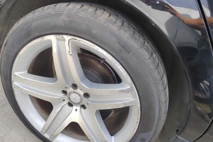 Used Mercedes-Benz M-Class 2015 ML 350 CDI 4MATIC Right Rear Wheel Hub