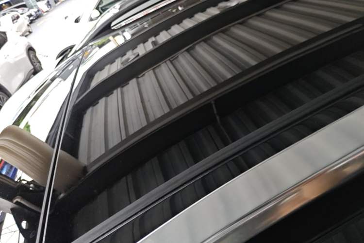 Used Mercedes-Benz M-Class 2015 ML 400 4MATIC Luxury Model Roof