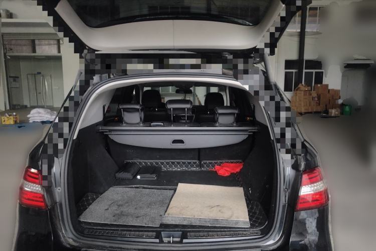 Used Mercedes-Benz M-Class 2015 ML 400 4MATIC Dynamic Model Trunk