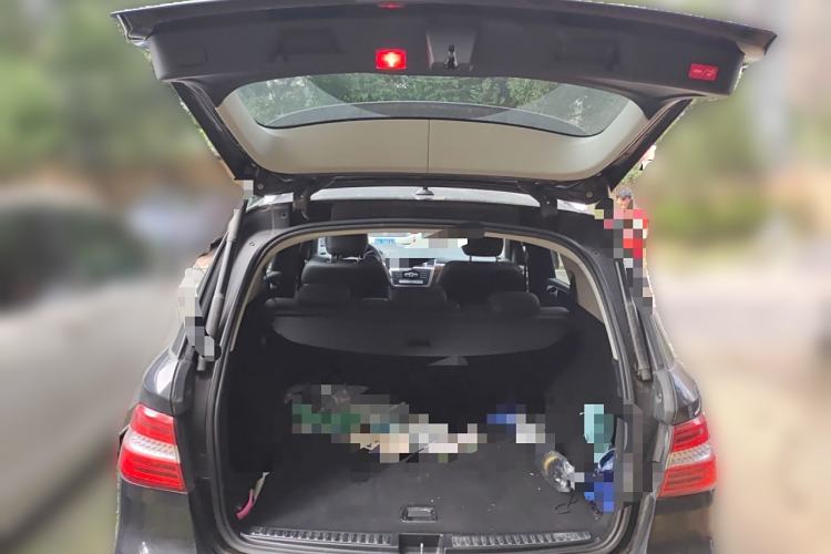 Used Mercedes-Benz M-Class 2015 ML 400 4MATIC Dynamic Model Trunk