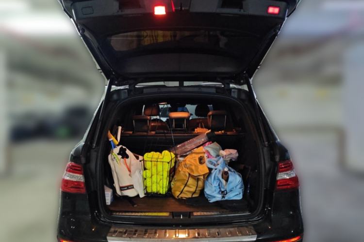 Used Mercedes-Benz M-Class 2015 ML 400 4MATIC Luxury Model Trunk