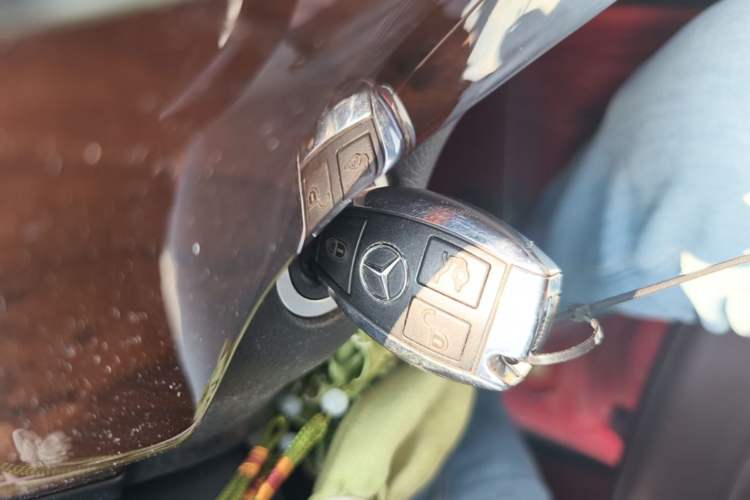Used Mercedes-Benz M-Class 2015 ML 400 4MATIC Luxury Model Vehicle Key