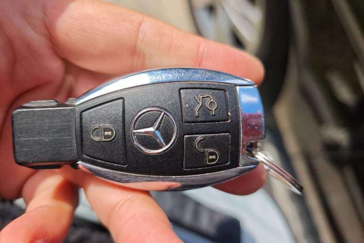 Used Mercedes-Benz M-Class 2015 ML 350 CDI 4MATIC Vehicle Key