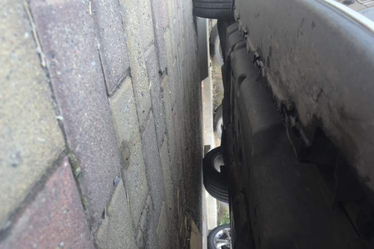 Used Mercedes-Benz M-Class 2015 ML 320 4MATIC Chassis Front Right