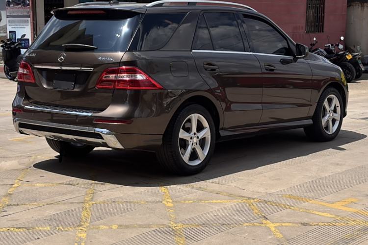 Used Mercedes-Benz M-Class 2015 ML 400 4MATIC Dynamic Model Exterior 1