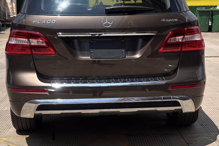 Used Mercedes-Benz M-Class 2015 ML 400 4MATIC Dynamic Model Exterior 2