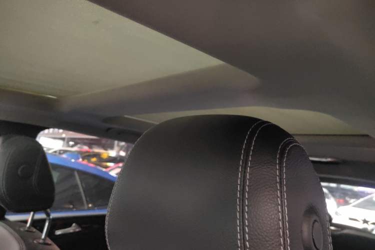 Used Mercedes-Benz M-Class 2015 ML 400 4MATIC Dynamic Model Headliner
