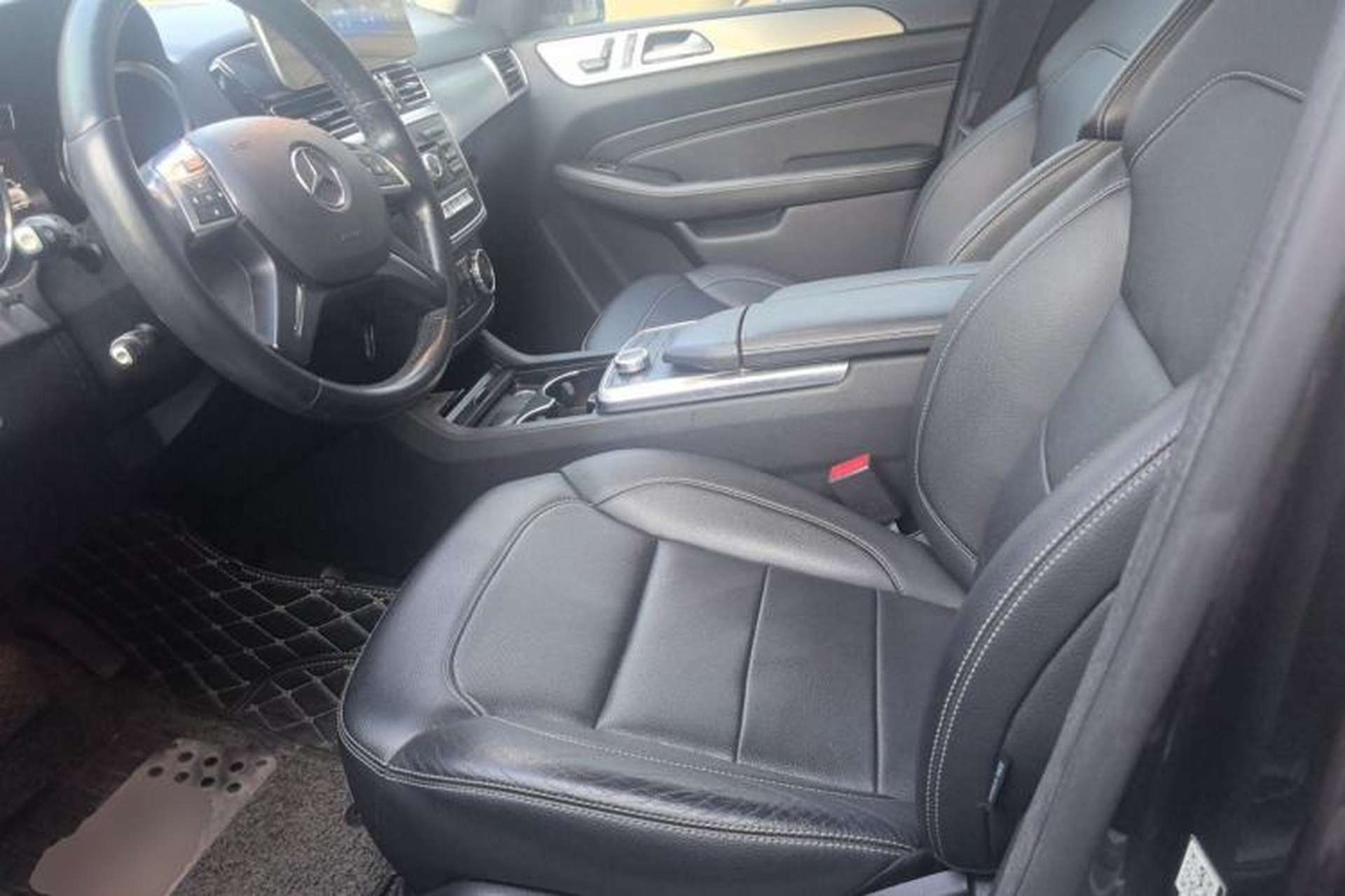 Used Mercedes-Benz M-Class 2015 ML 320 4MATIC Left Front Seat