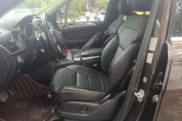 Used Mercedes-Benz M-Class 2015 ML 320 4MATIC Left Front Seat