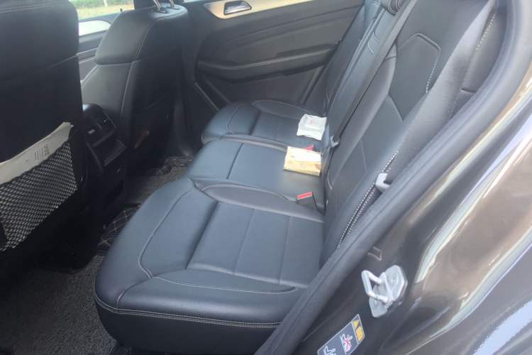 Used Mercedes-Benz M-Class 2015 ML 320 4MATIC Left Rear Seat