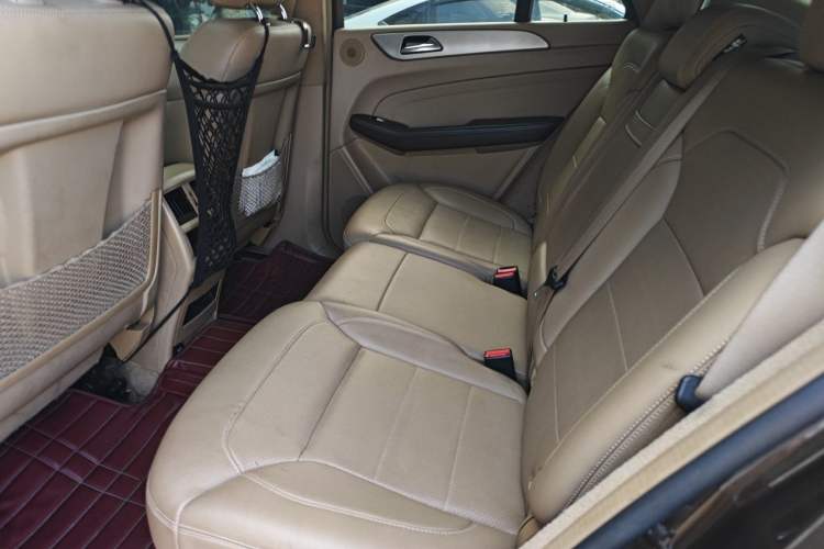 Used Mercedes-Benz M-Class 2015 ML 320 4MATIC Left Rear Seat