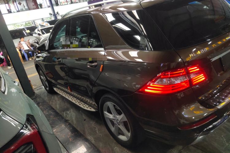 Used Mercedes-Benz M-Class 2015 ML 400 4MATIC Dynamic Model Left Side